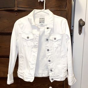 Old Navy white jean jacket size M